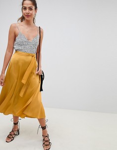 Атласная юбка миди с поясом ASOS DESIGN-Желтый