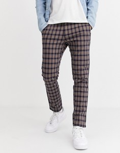 Коричневые строгие облегающие брюки в клетку коричневого цвета River Island-Коричневый