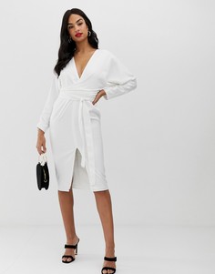 Атласное платье миди с запахом и рукавами \летучая мышь\" ASOS DESIGN-Белый