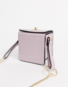 Сумка через плечо с крокодиловым рисунком ASOS DESIGN-Розовый