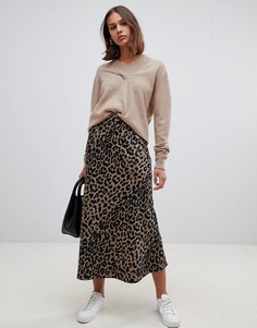 Атласная юбка миди с леопардовым принтом и косым швом ASOS DESIGN-Мульти