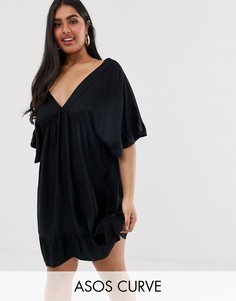 Свободное платье мини с V-образным вырезом на груди и спине и оборками ASOS DESIGN Curve-Черный