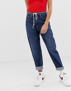 Суженные книзу джинсы с завышенной талией из переработанного хлопка Tommy Jeans-Синий