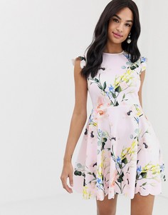 Короткое приталенное платье с фигурной отделкой Ted Baker Karsali-Розовый