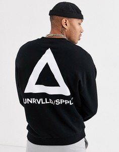 Черный oversize-свитшот с треугольным принтом на спине ASOS DESIGN