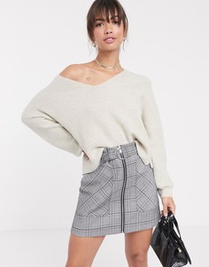 Джемпер с V-образным вырезом и объемными рукавами ASOS DESIGN-Светло-бежевый