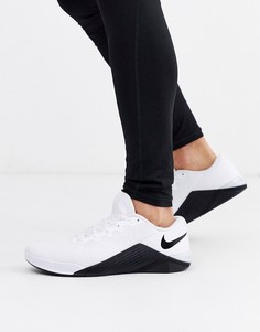 Бело-черные кроссовки Nike Training Metcon 5-Белый