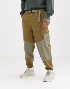 Зауженные брюки в стиле колор блок ASOS DESIGN-Коричневый