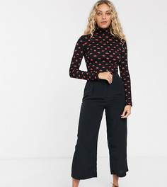 Черный трикотажный топ с принтом Monki
