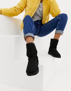 Черные ботинки UGG Classic Short II-Черный