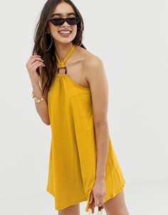 Свободное платье мини с халтером и черепаховым кольцом ASOS DESIGN-Желтый