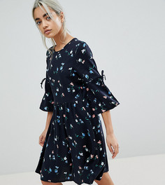 Темно-синее короткое приталенное платье мини с цветочным принтом и завязками на рукавах Vero Moda Petite-Темно-синий