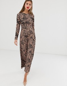 Платье макси со звериным принтом и круглым вырезом ASOS DESIGN-Мульти