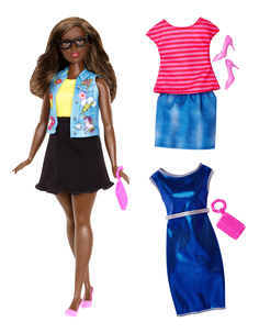 Кукла Barbie и набор одежды DTD96 DTF02