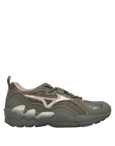 Низкие кеды и кроссовки Mizuno