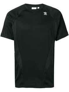 adidas футболка с контрастным логотипом