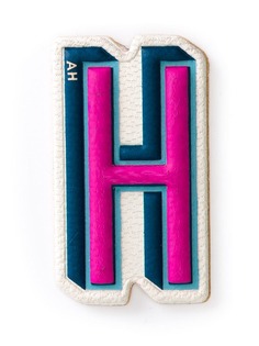Anya Hindmarch нашивка H