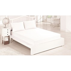 Простынь на резинке с наволочками (180x200см) Do&Co