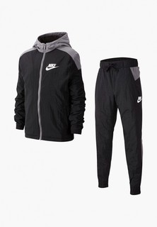 Костюм спортивный Nike