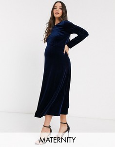 Темно-синее приталенное бархатное платье миди TFNC Maternity-Темно-синий