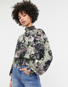 Черный короткий топ с длинными рукавами и цветочным принтом Monki