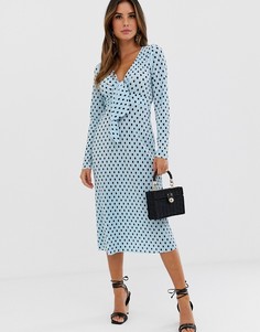 Платье миди в горошек, с плиссировкой и завязками ASOS DESIGN-Мульти