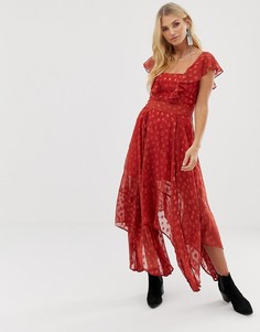 Полупрозрачное платье макси из ткани добби с рюшами Religion-Красный