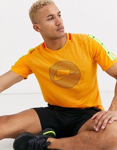 Оранжевая футболка Nike Running Run Wild-Оранжевый
