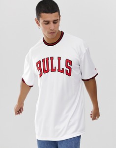Белая футболка с контрастной горловиной и логотипом New Era NBA Chicago Bulls-Белый