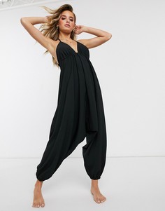 Пляжный гаремный комбинезон из фактурного шифона с халтером ASOS DESIGN-Черный
