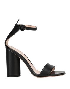 Сандалии Stuart Weitzman