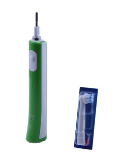 Зубная электрощетка Oral-B Junior D 16.513.1 Braun