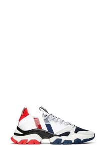 Белые кроссовки с трехцветными вставками Moncler