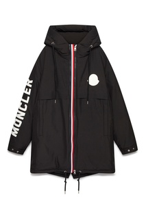 Черная парка с логотипом Moncler