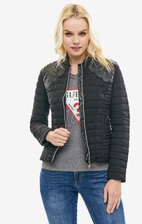 Демисезонная черная куртка с карманами Guess