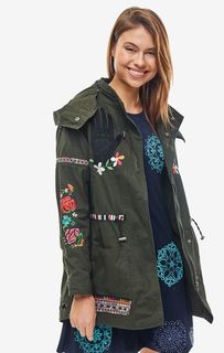 Хлопковая парка с металлическим декором и цветочной вышивкой Desigual