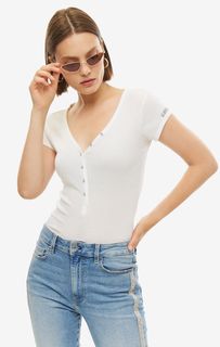 Белая футболка с застежкой на пуговицы Guess