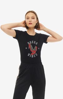 Черная футболка с отделкой камнями Guess