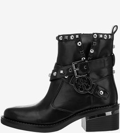 Высокие демисезонные ботинки с металлическим декором Guess