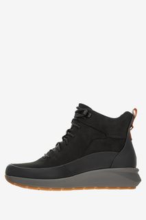 Ботинки из нубука черного цвета Clarks