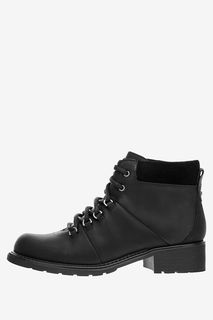 Черные кожаные ботинки на низком каблуке Clarks