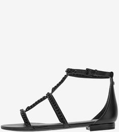Черные кожаные сандалии с металлическим декором Guess
