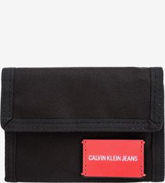 Текстильный кошелек черного цвета Calvin Klein Jeans