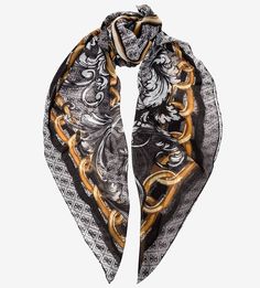 Серый платок с монограммой бренда Guess