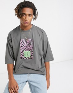 Oversize-футболка с фотографическим принтом ASOS DESIGN-Серый