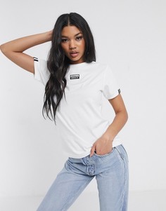 Белая футболка adidas Originals-Черный