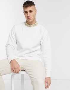 Белый свитшот с круглым вырезом и отделкой River Island