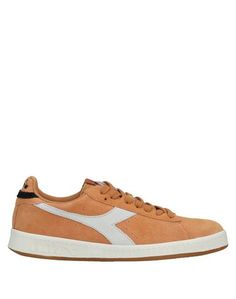 Низкие кеды и кроссовки Diadora