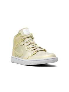 Jordan WMNS Air Jordan 1 MID SE