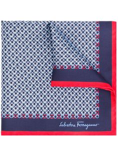 Salvatore Ferragamo шарф с принтом Gancini
